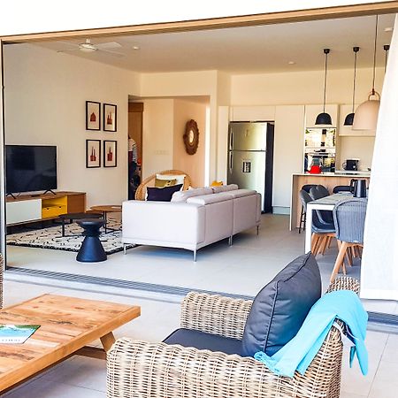 Mythic Suites & Villas By Mj Holidays Grande Gaube Exteriör bild