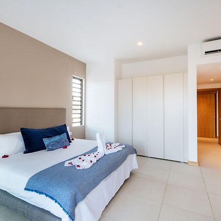 Mythic Suites & Villas By Mj Holidays Grande Gaube Exteriör bild
