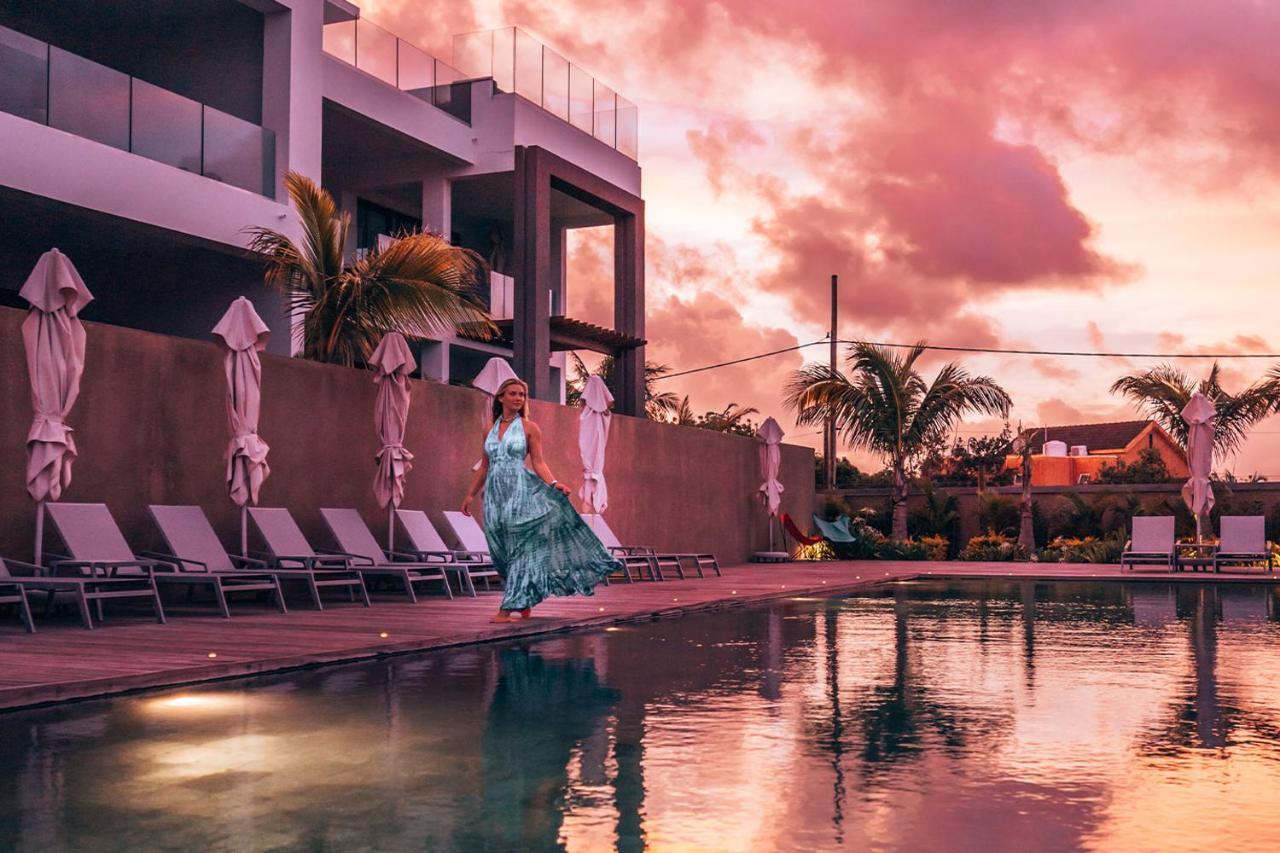 Mythic Suites & Villas By Mj Holidays Grande Gaube Exteriör bild