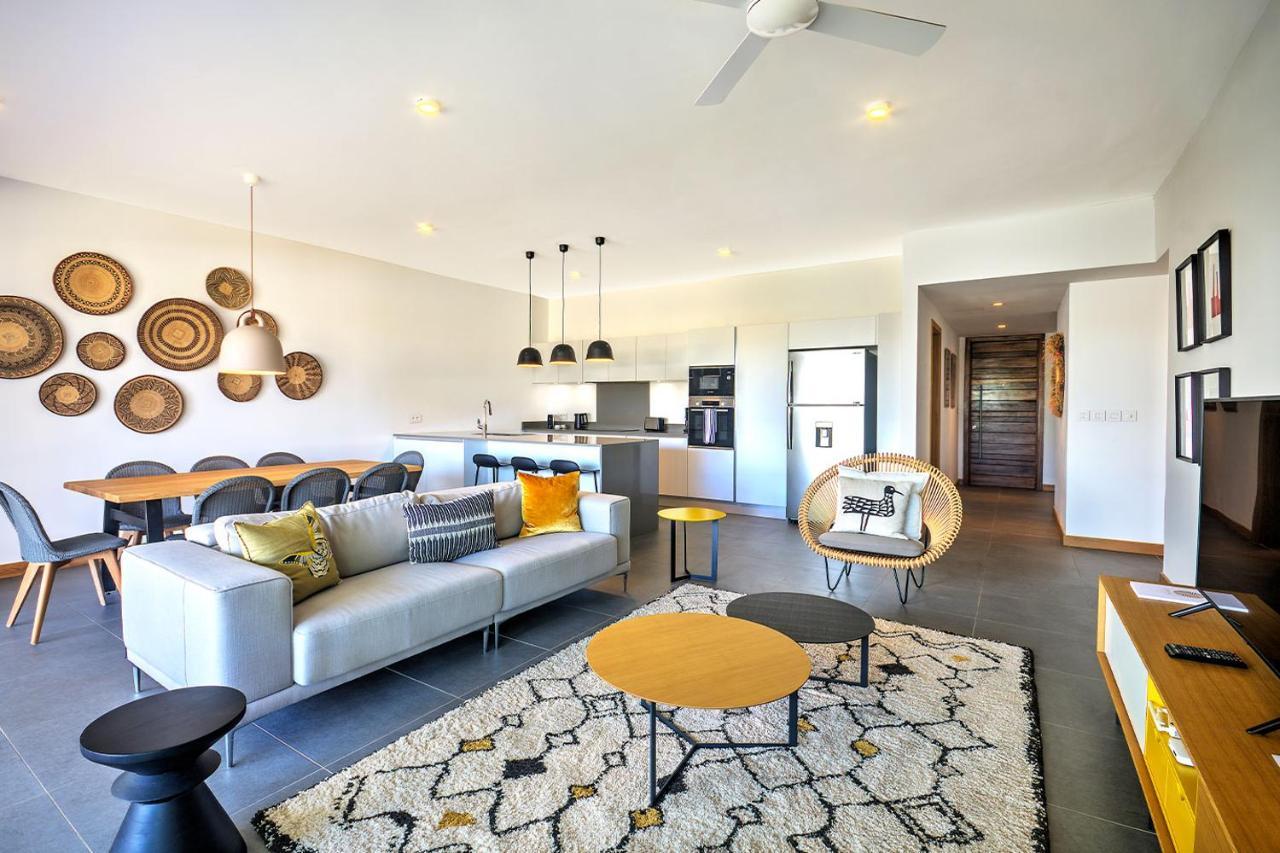 Mythic Suites & Villas By Mj Holidays Grande Gaube Exteriör bild